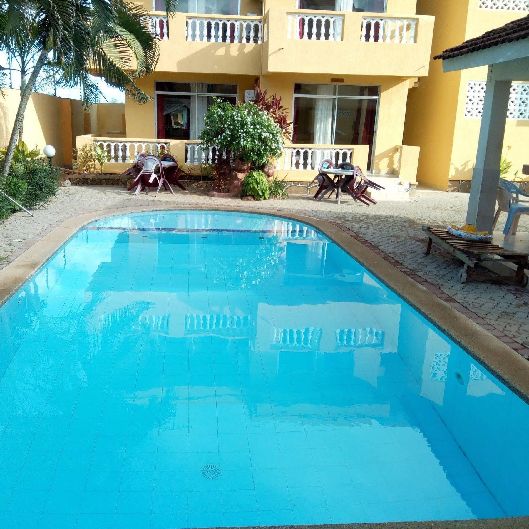 Pawenzi Serviced Apartments Mombasa Exterior foto