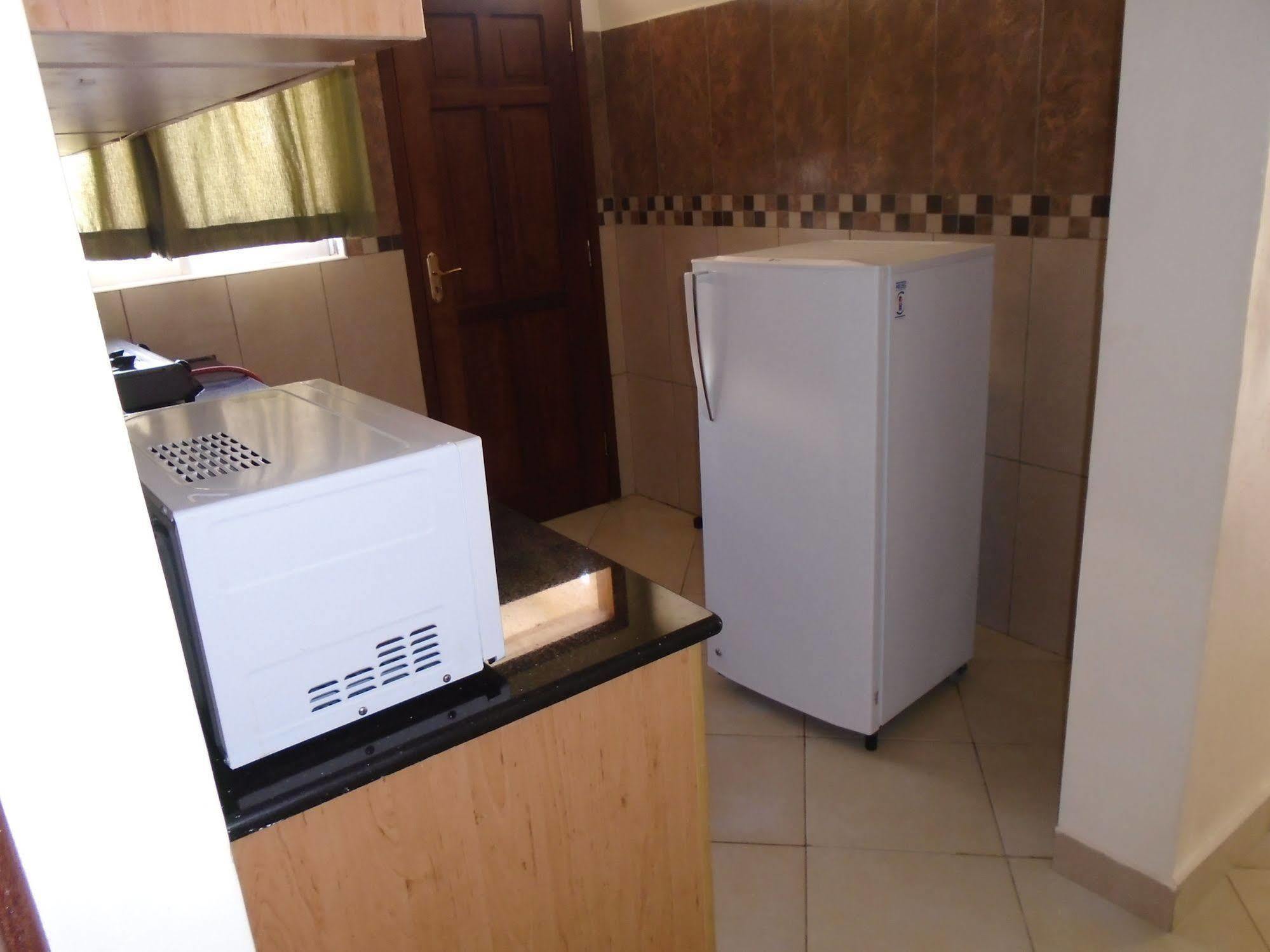 Pawenzi Serviced Apartments Mombasa Exterior foto
