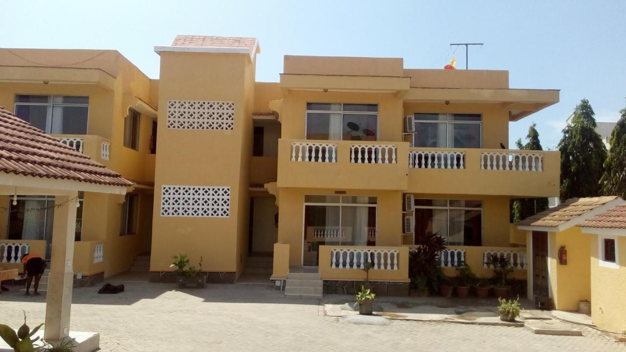 Pawenzi Serviced Apartments Mombasa Exterior foto